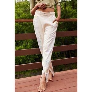 MOVEMENT City Stride Printed
Pants / Oatmeal Combo
NWT / new with tags